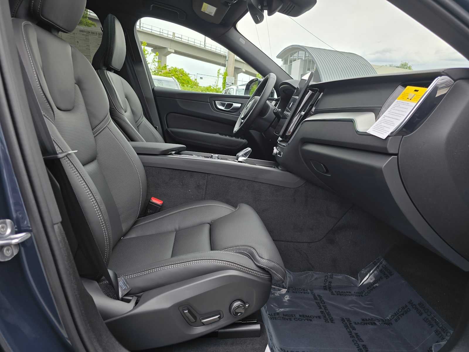 2026 Volvo XC60 Ultra Black Edition