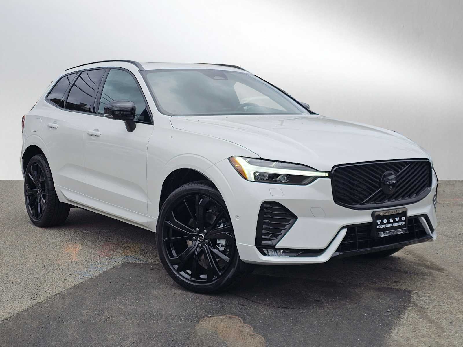 2026 Volvo XC60 Ultra Black Edition