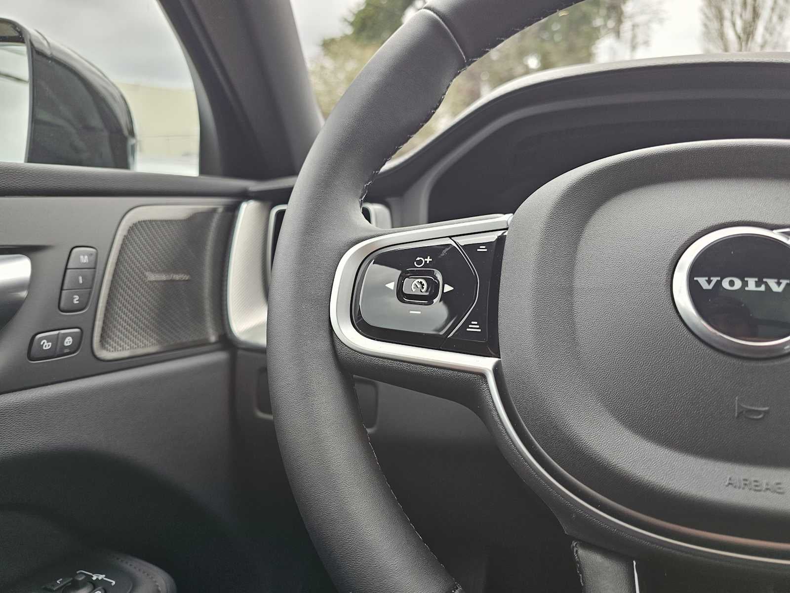 2026 Volvo XC60 Ultra Black Edition