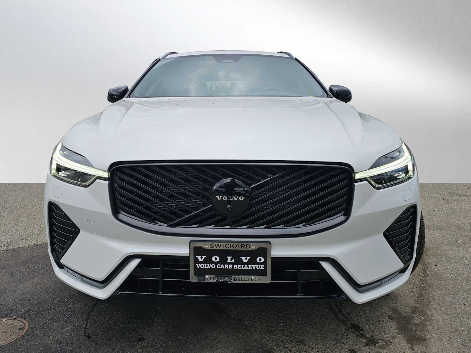 2026 Volvo XC60 Ultra Black Edition
