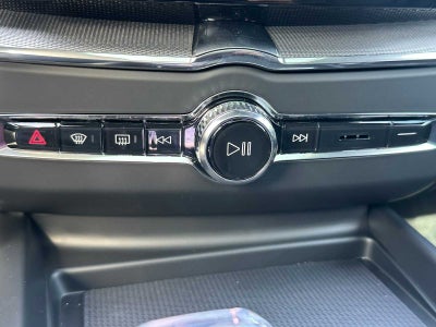 2026 Volvo XC60 Ultra Black Edition
