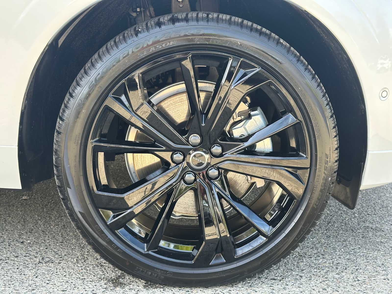 2026 Volvo XC60 Ultra Black Edition