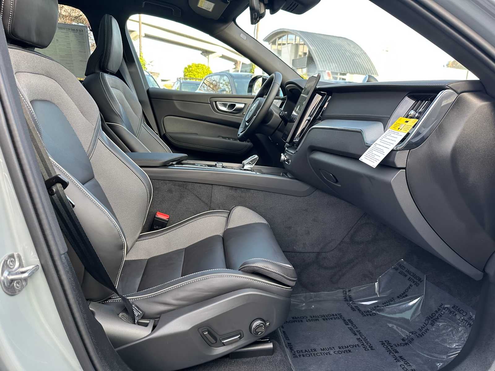 2026 Volvo XC60 Ultra Black Edition