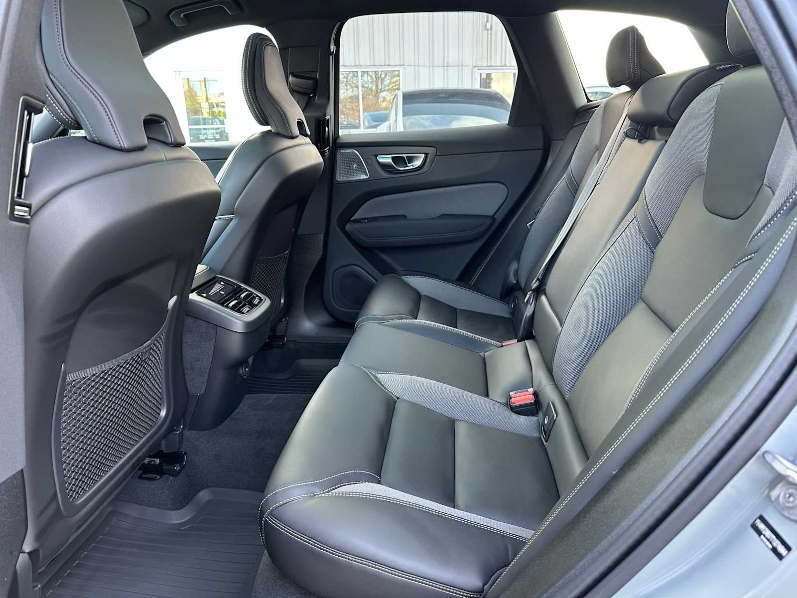 2026 Volvo XC60 Ultra Black Edition