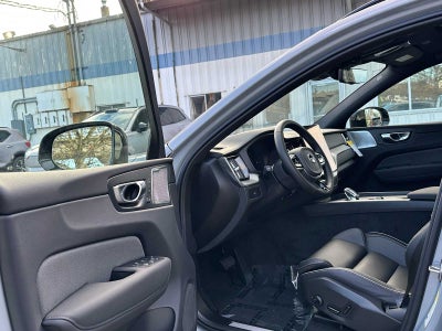2026 Volvo XC60 Ultra Black Edition