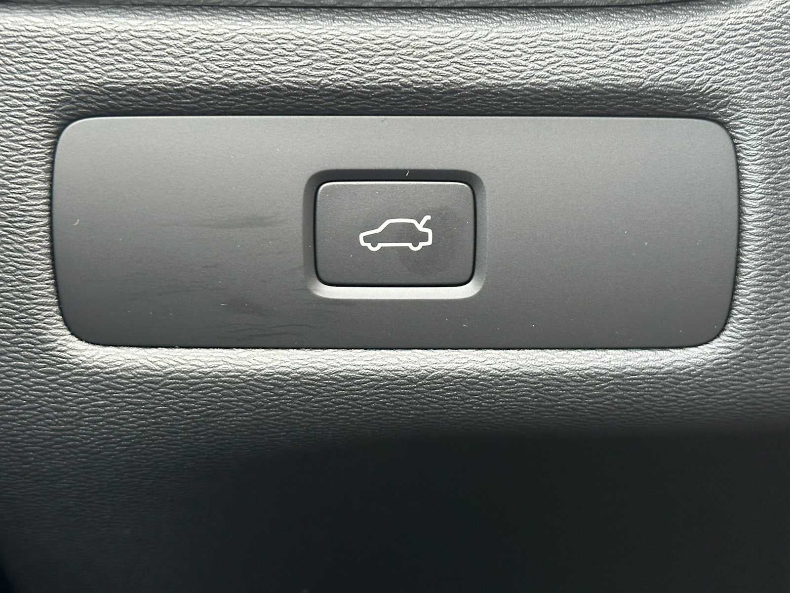 2026 Volvo XC60 Ultra Black Edition