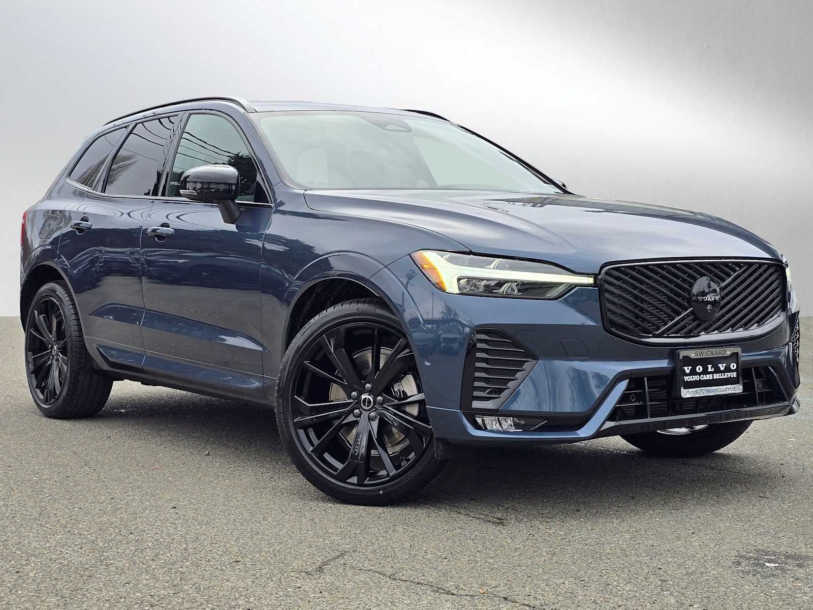 2026 Volvo XC60 Ultra Black Edition