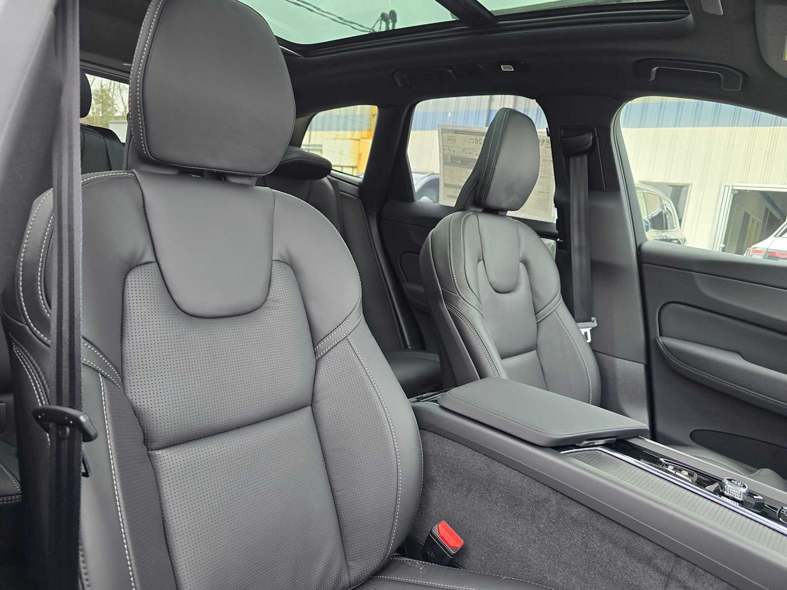 2026 Volvo XC60 Ultra Black Edition