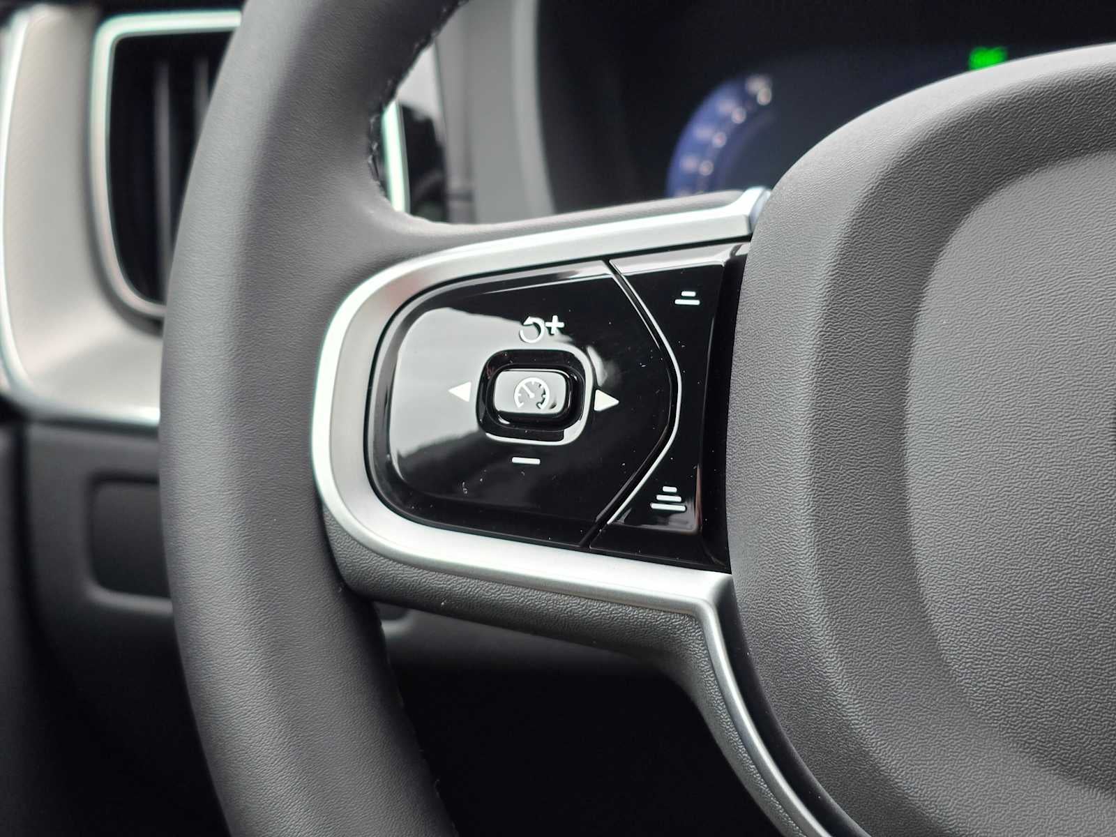 2026 Volvo XC60 Ultra Black Edition