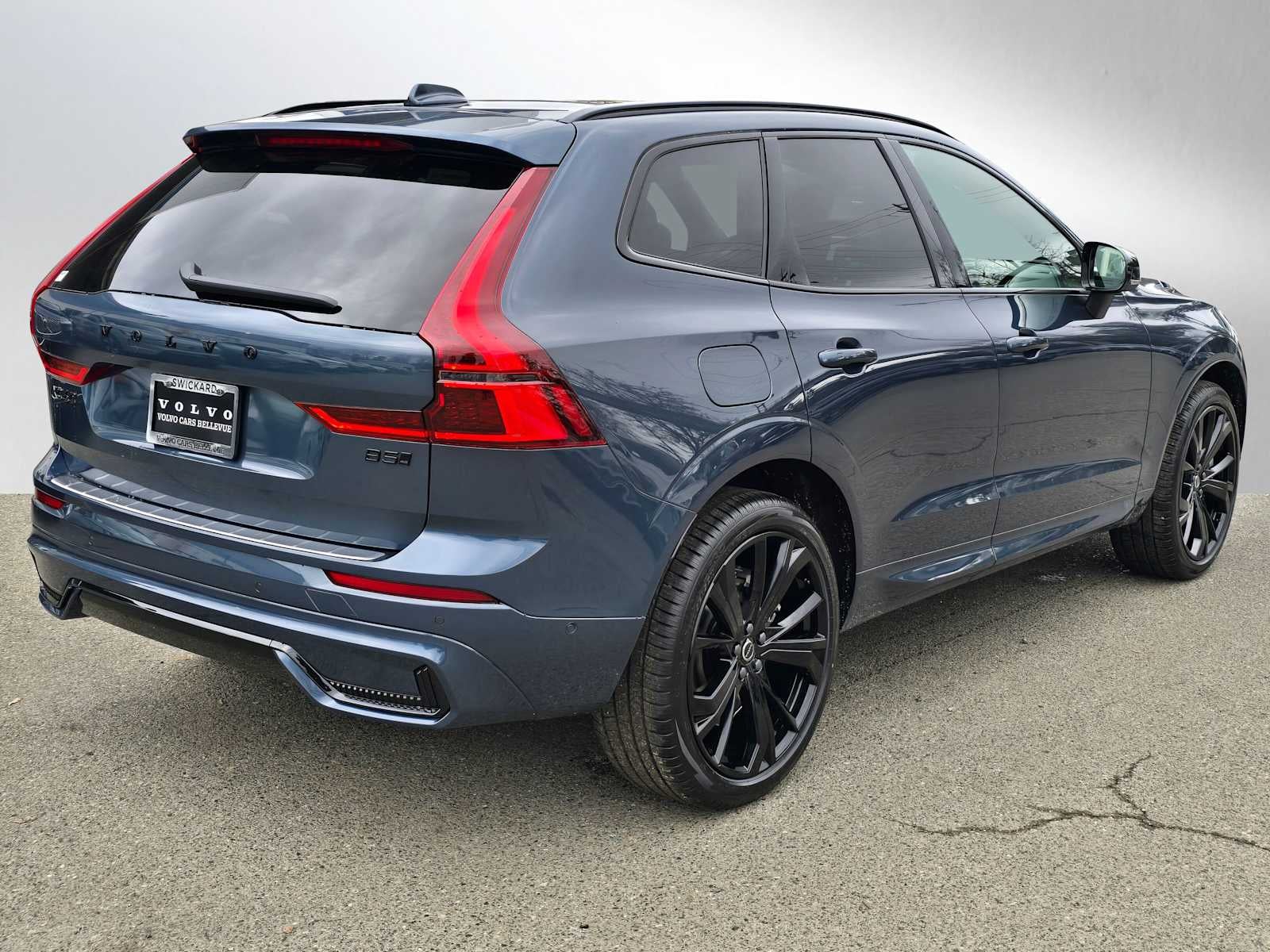 2026 Volvo XC60 Ultra Black Edition