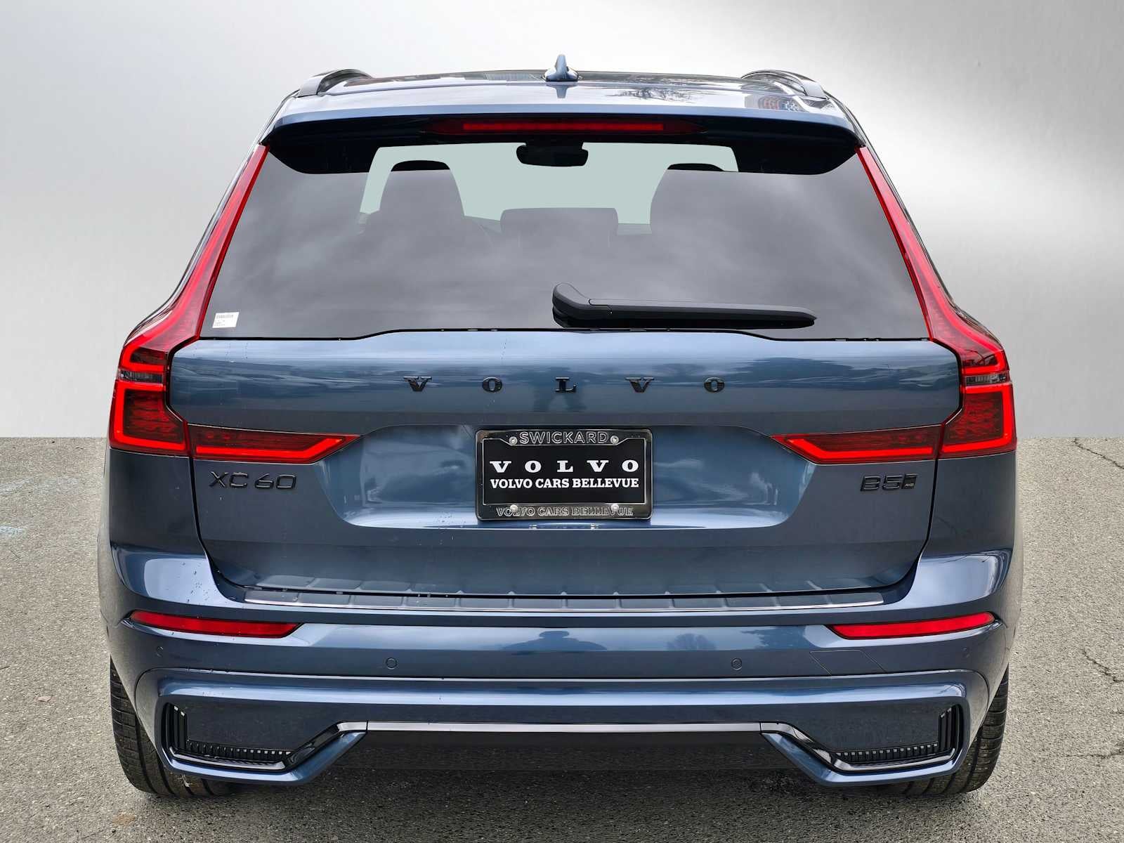 2026 Volvo XC60 Ultra Black Edition