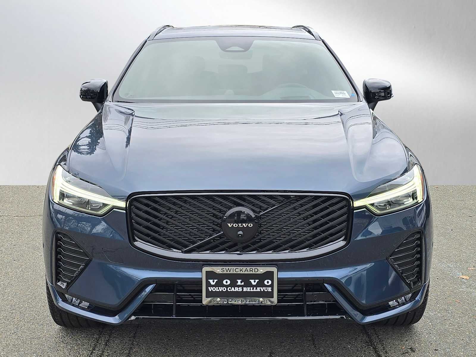 2026 Volvo XC60 Ultra Black Edition