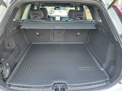 2026 Volvo XC60 Ultra Black Edition