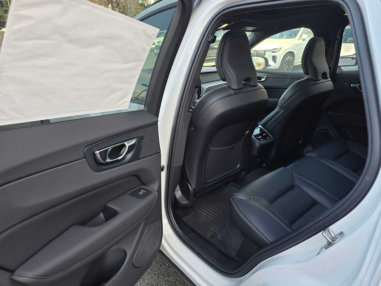 2026 Volvo XC60 Ultra Black Edition