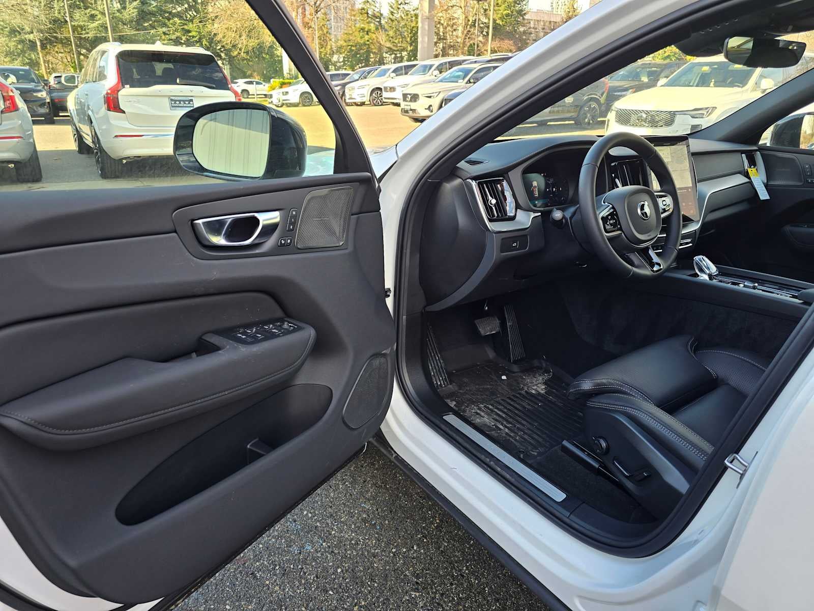 2026 Volvo XC60 Ultra Black Edition