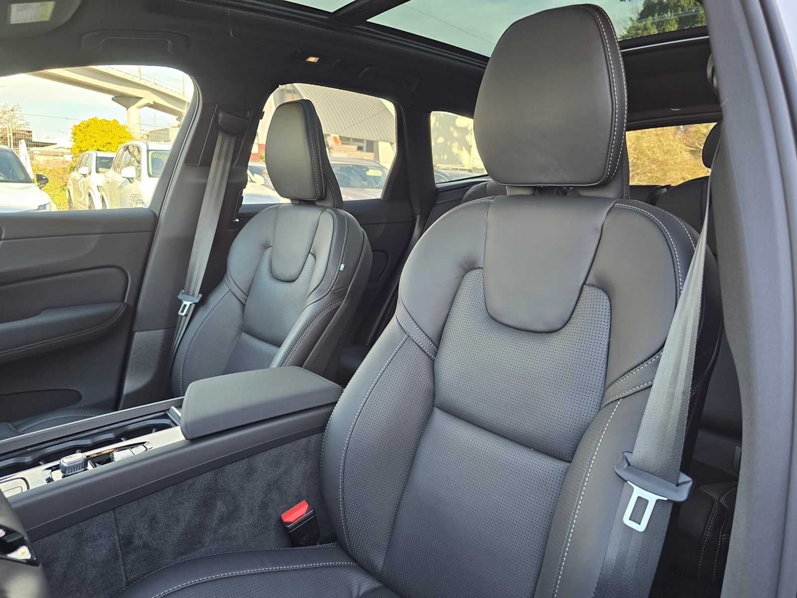 2026 Volvo XC60 Ultra Black Edition