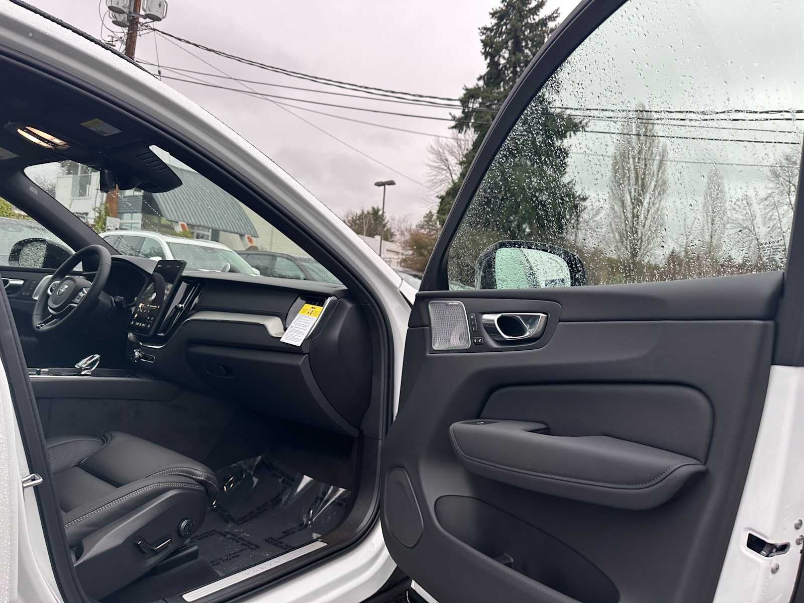 2026 Volvo XC60 Ultra Black Edition