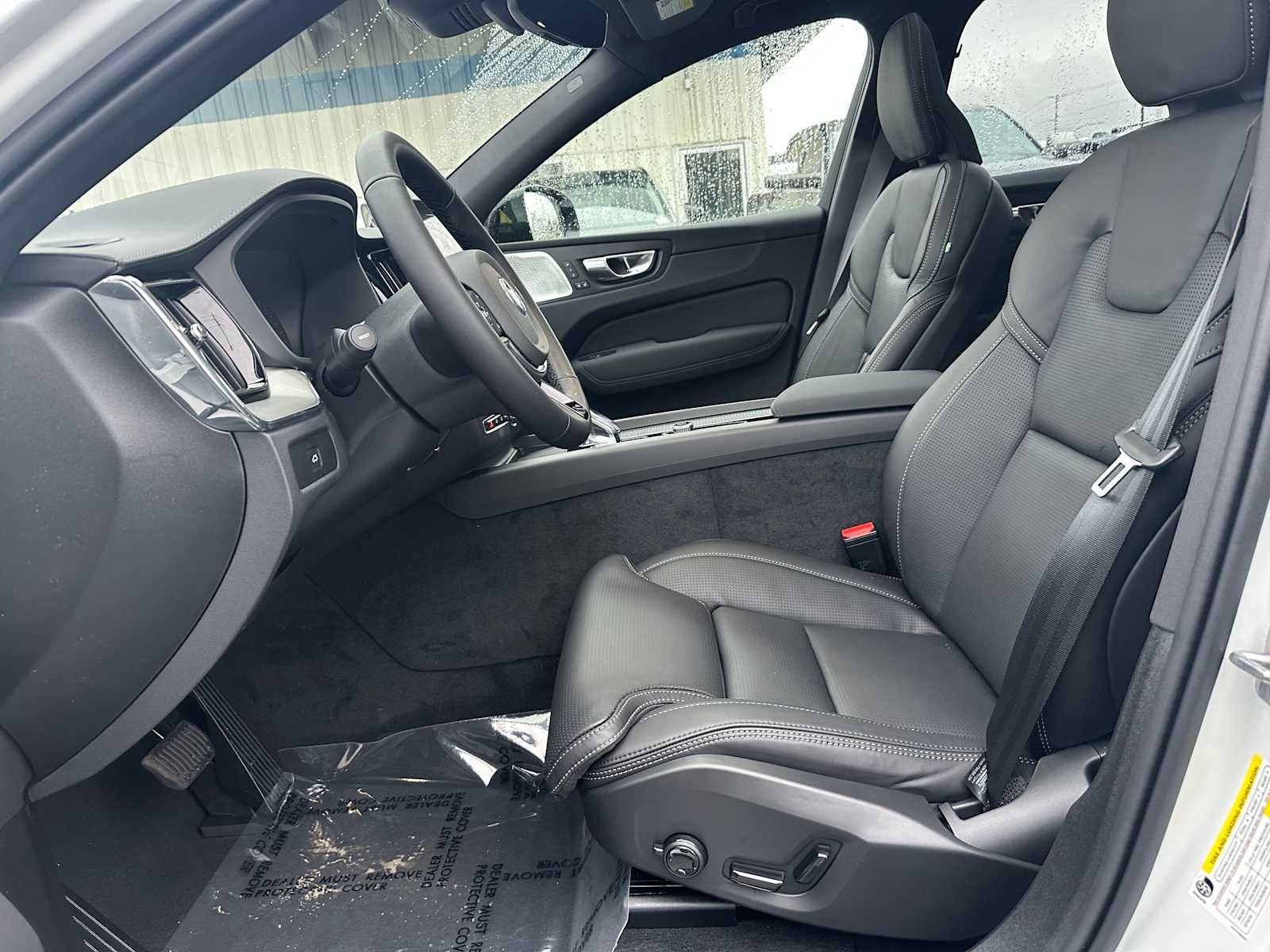 2026 Volvo XC60 Ultra Black Edition