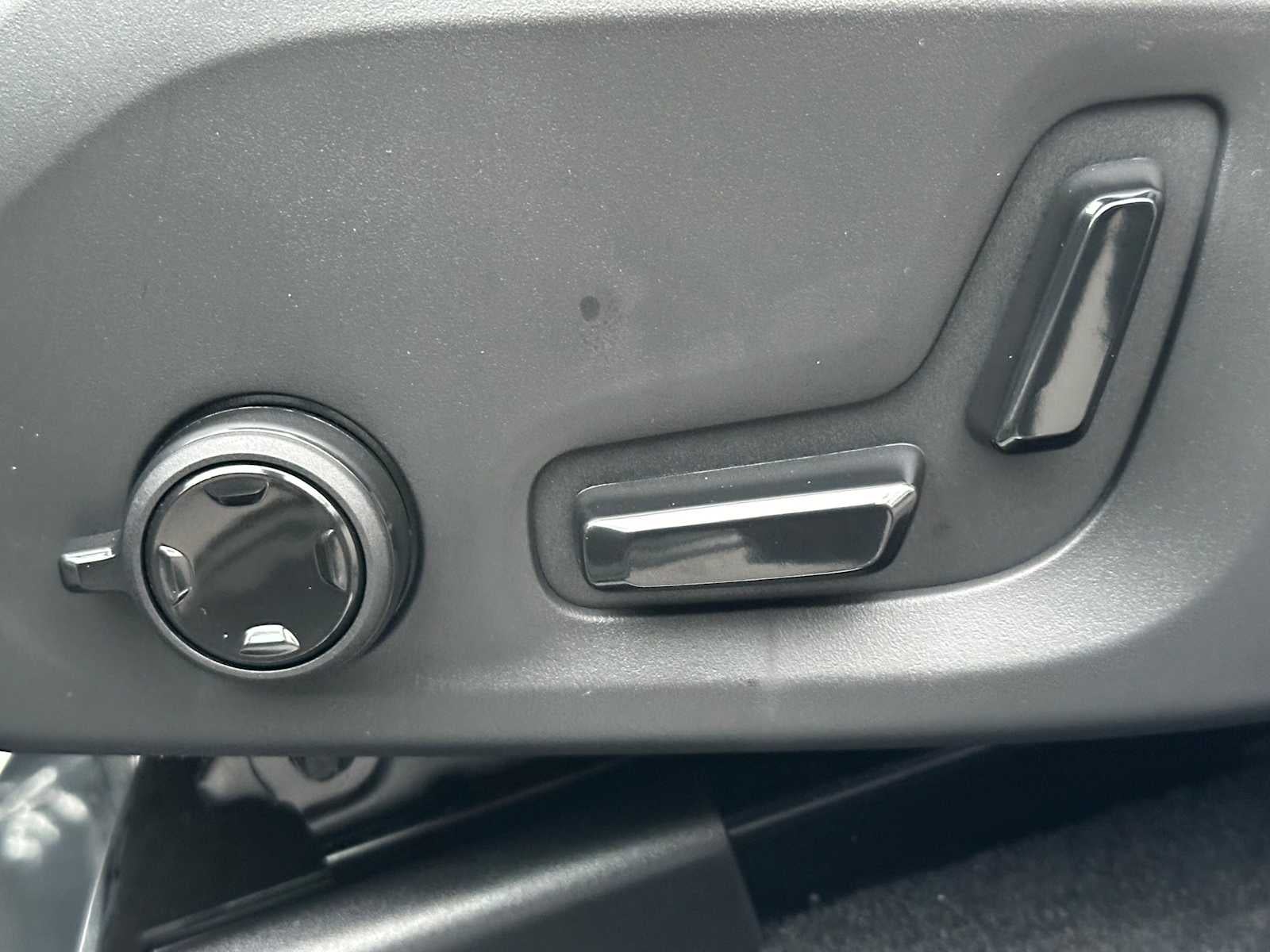 2026 Volvo XC60 Ultra Black Edition