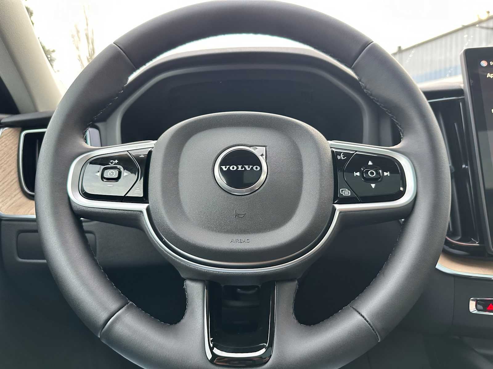 2026 Volvo XC60 Core