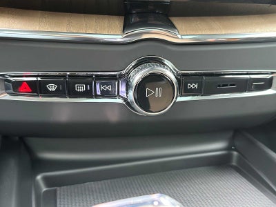 2026 Volvo XC60 Core