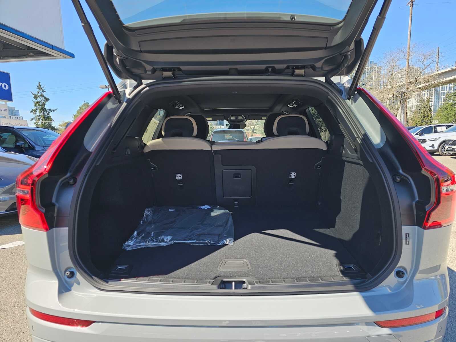 2026 Volvo XC60 Core