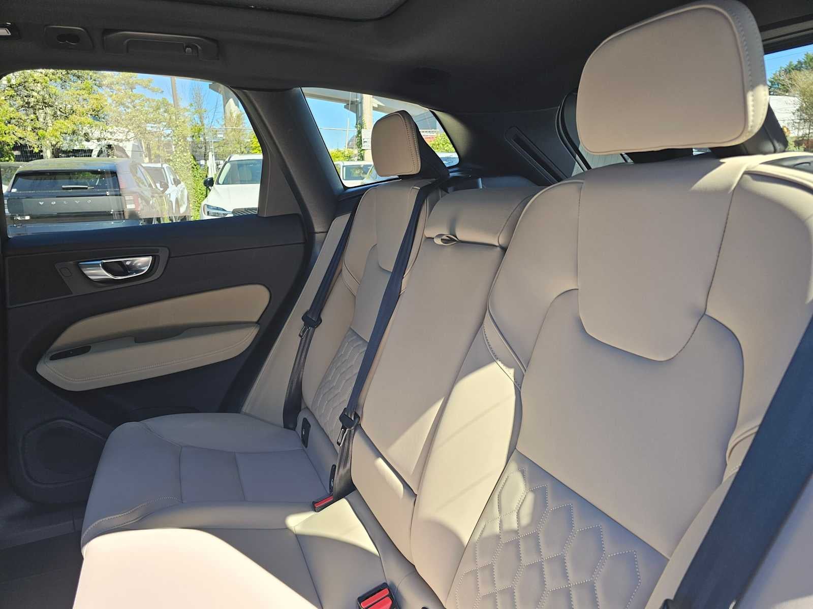 2026 Volvo XC60 Core