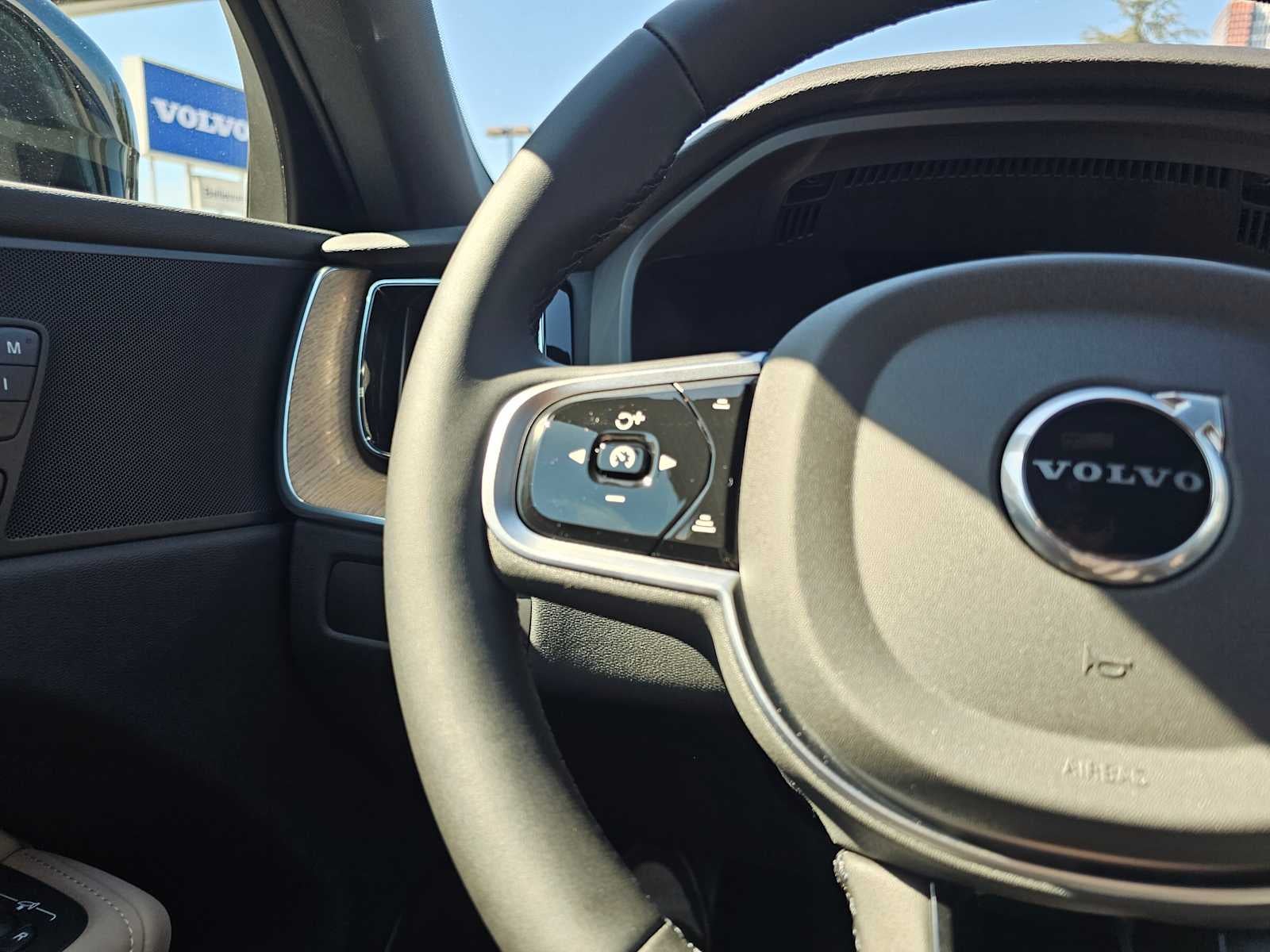 2026 Volvo XC60 Core