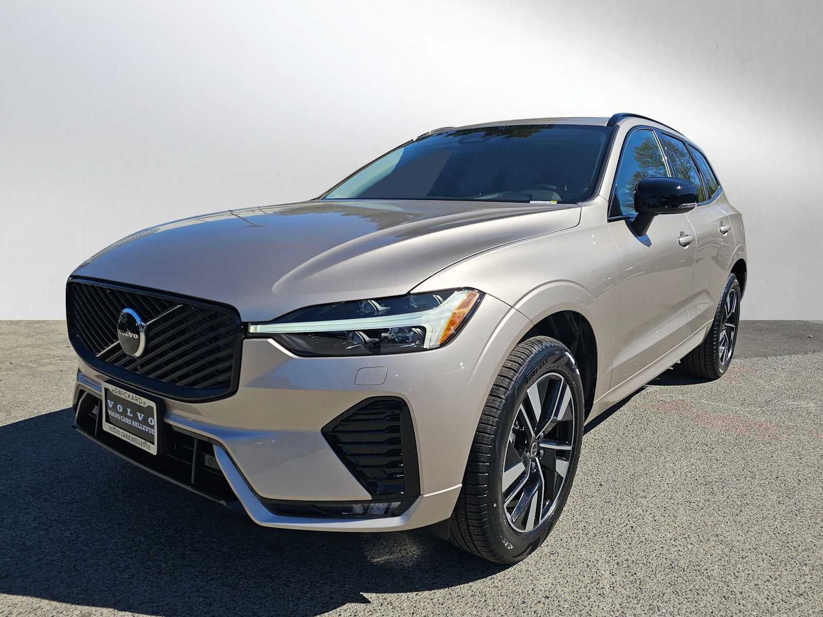 2026 Volvo XC60 Core
