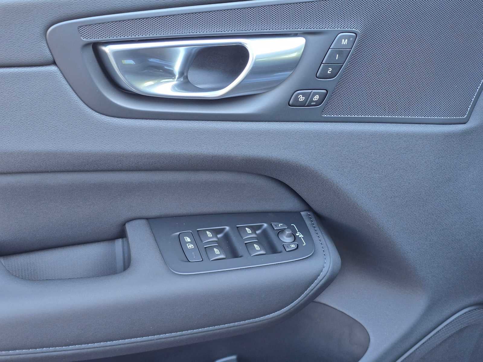 2026 Volvo XC60 Core
