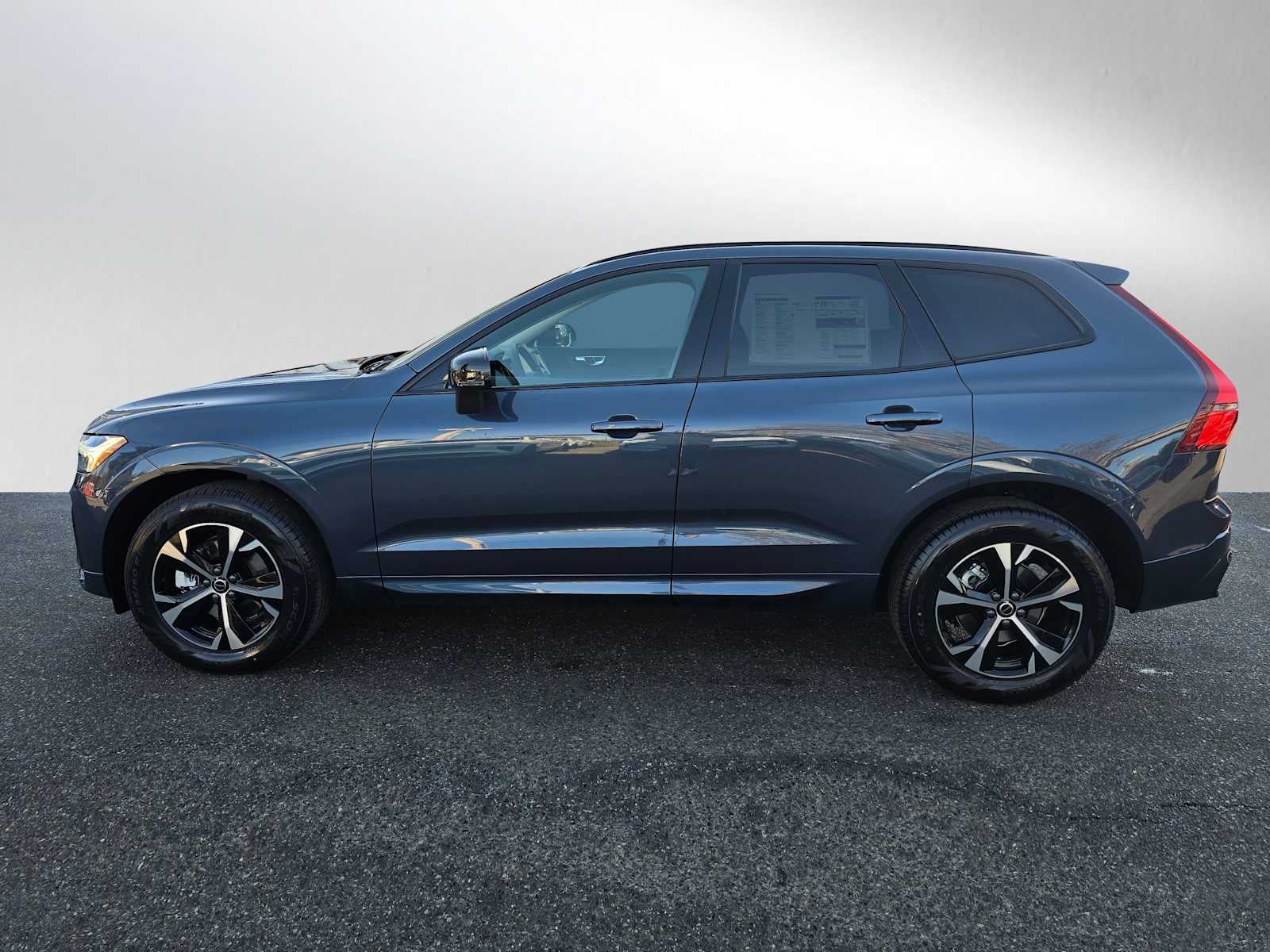 2026 Volvo XC60 Core