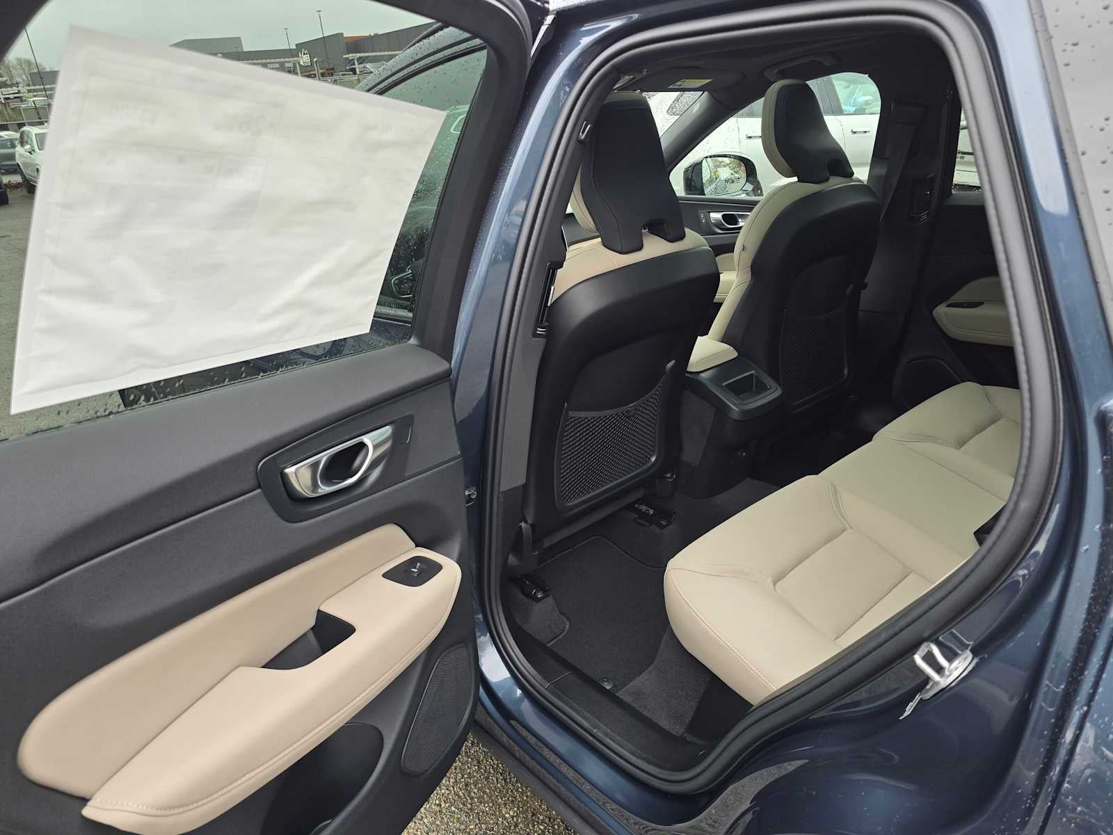 2026 Volvo XC60 Core