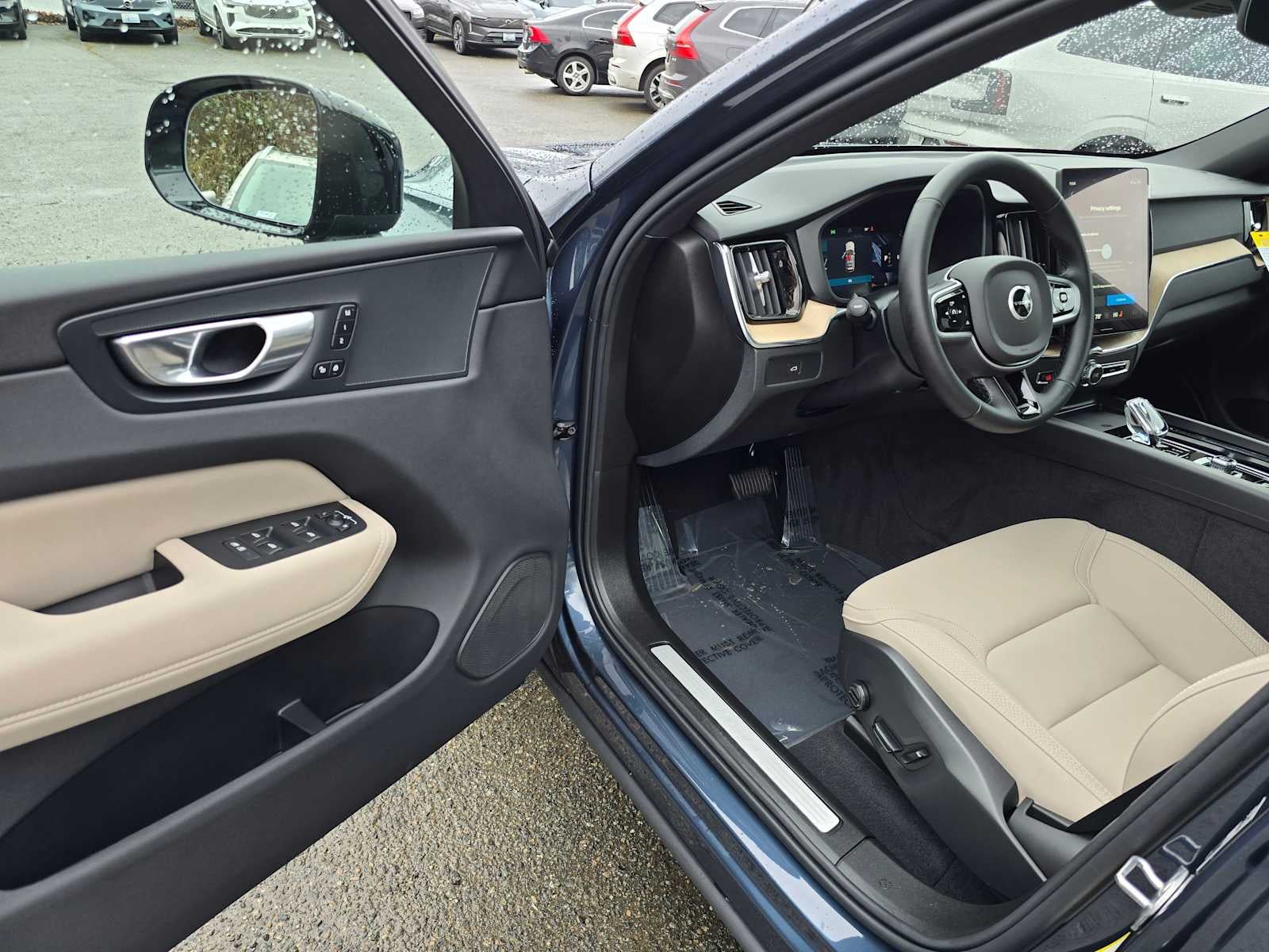 2026 Volvo XC60 Core