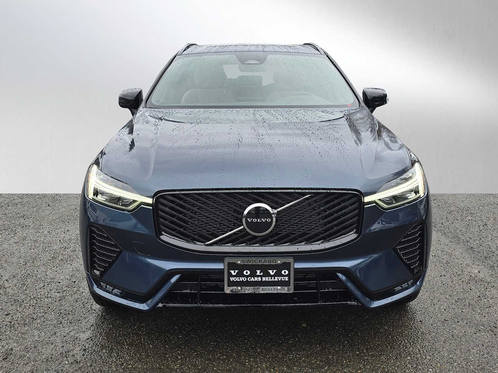 2026 Volvo XC60 Core