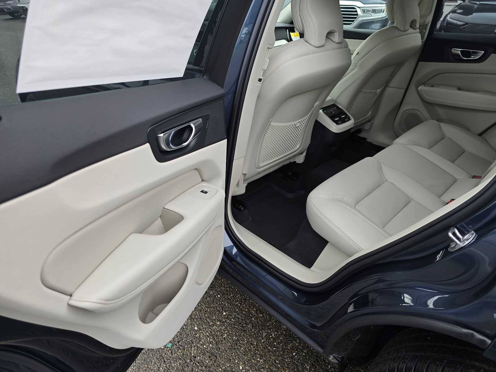 2026 Volvo XC60 Ultra