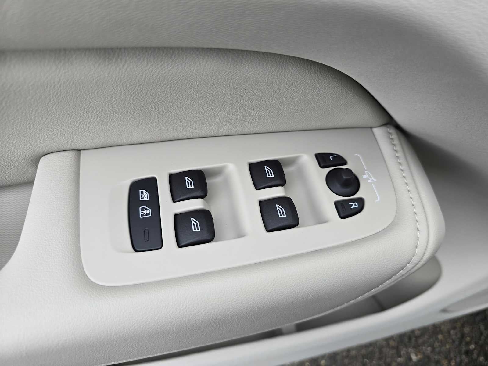 2026 Volvo XC60 Ultra