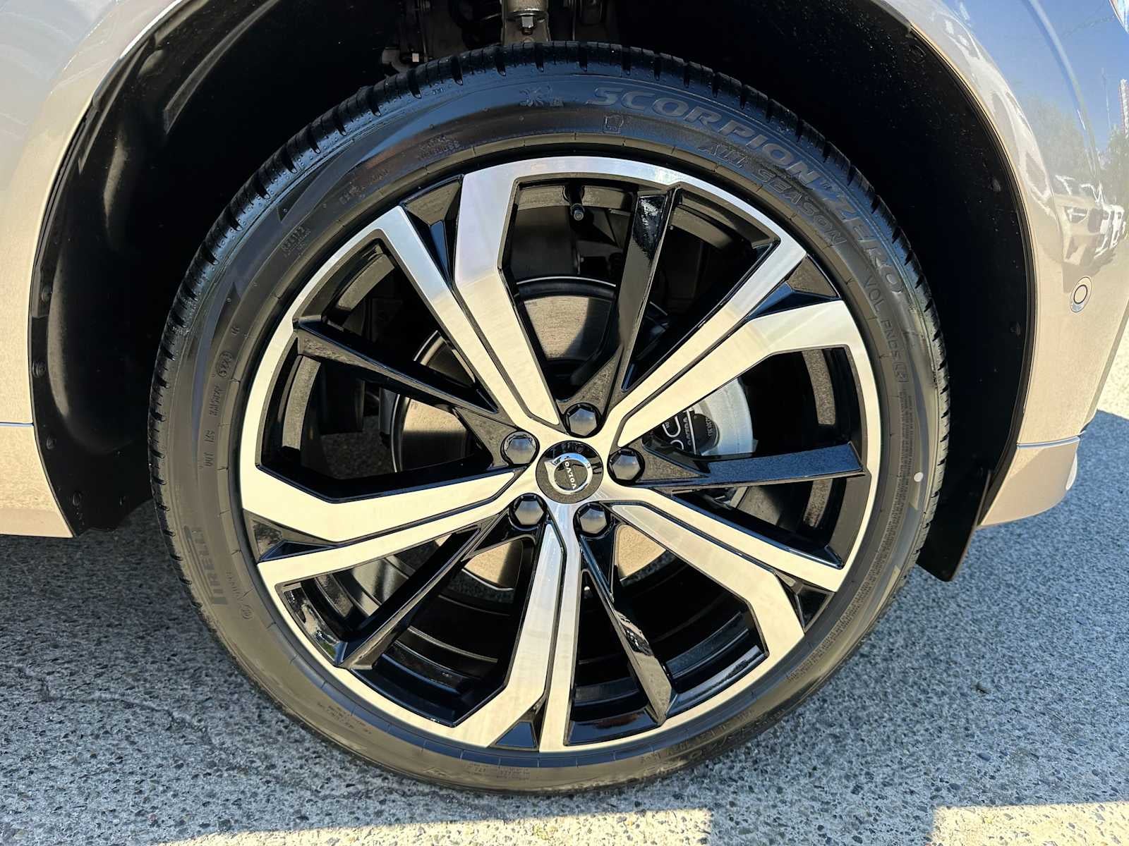 2025 Volvo XC60 Ultra