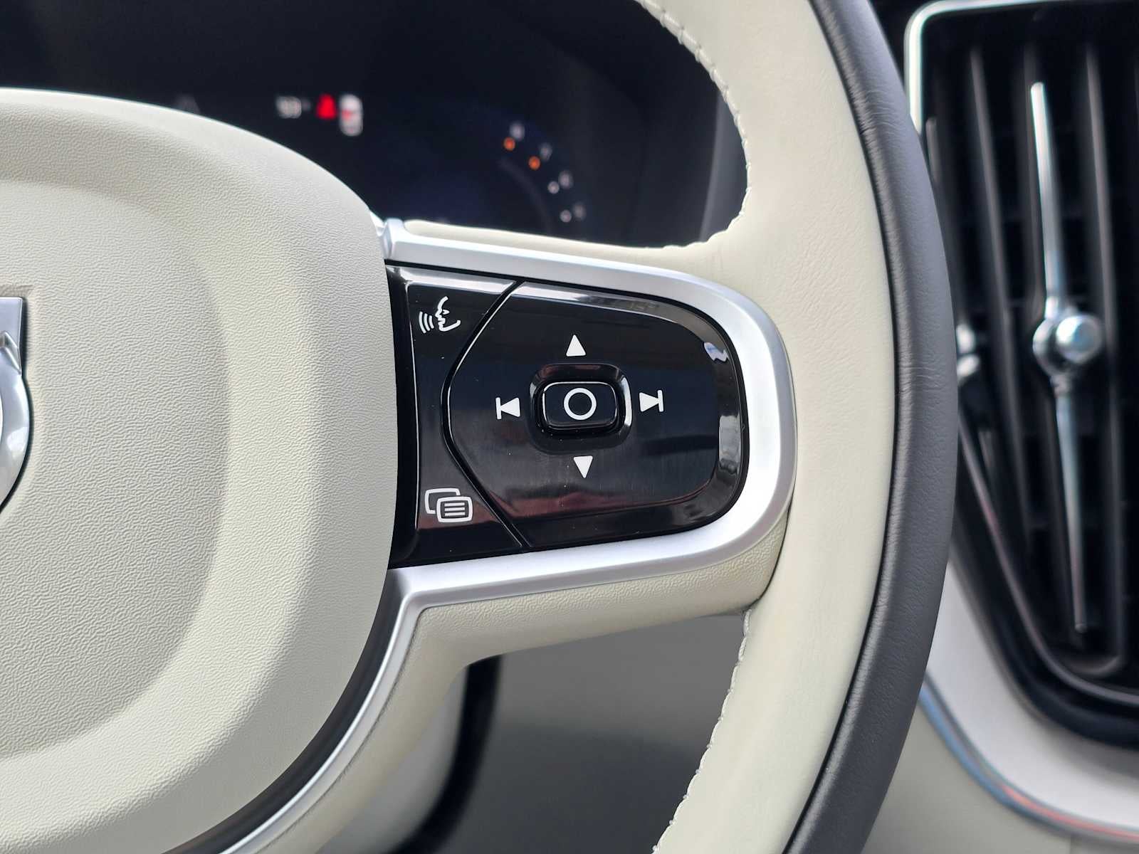 2026 Volvo XC60 Ultra
