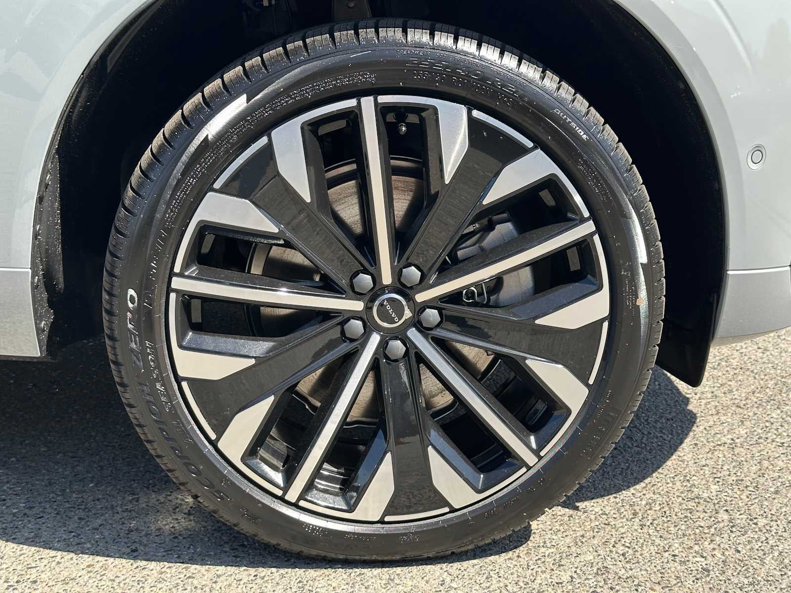 2026 Volvo XC60 Ultra