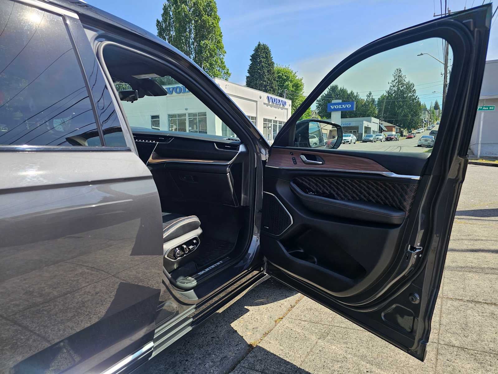 2022 Jeep Grand Cherokee L Summit