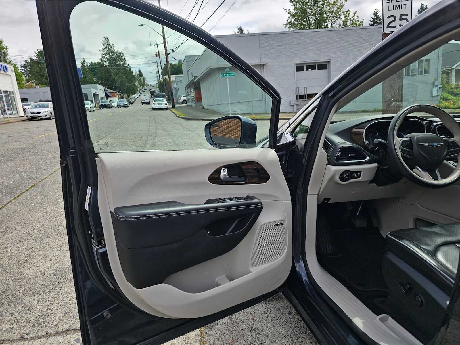 2021 Chrysler Pacifica Hybrid Limited
