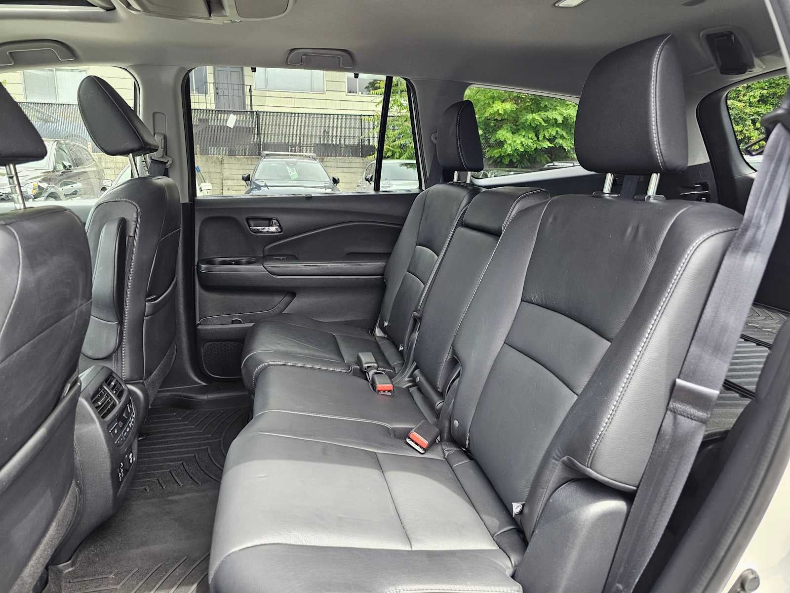 2019 Honda Pilot Touring 8-Passenger