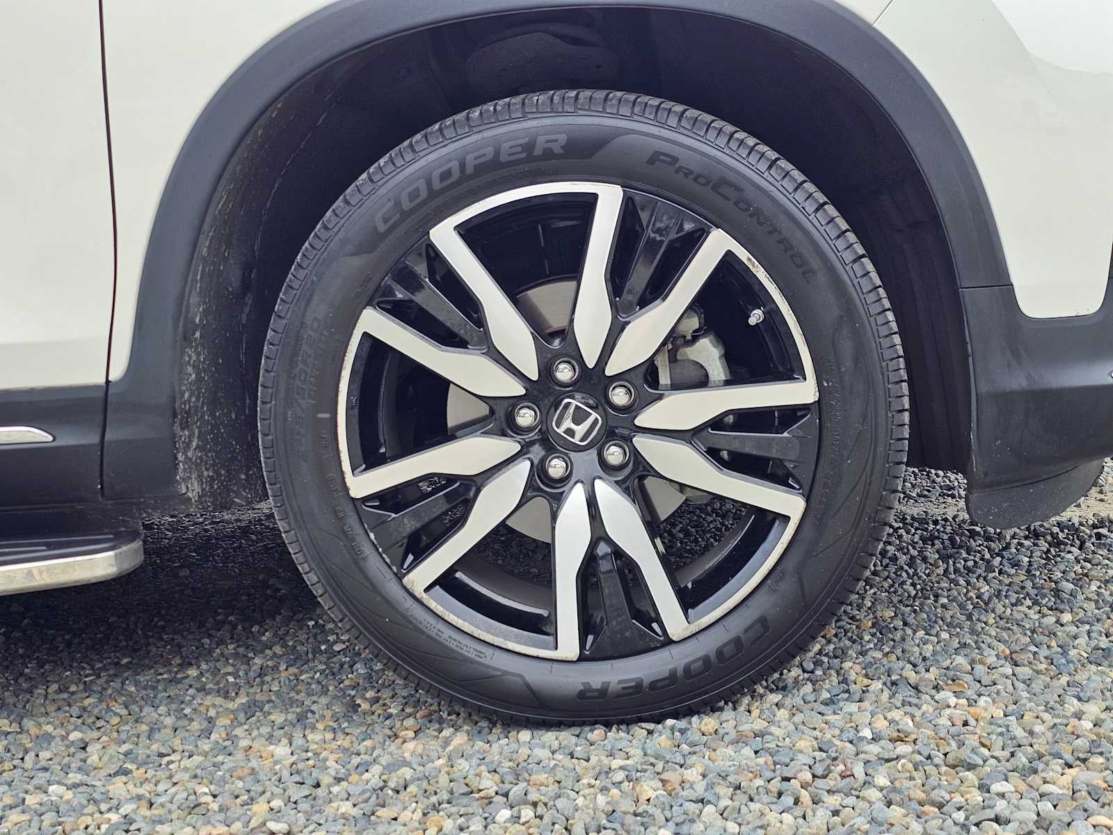 2019 Honda Pilot Touring 8-Passenger