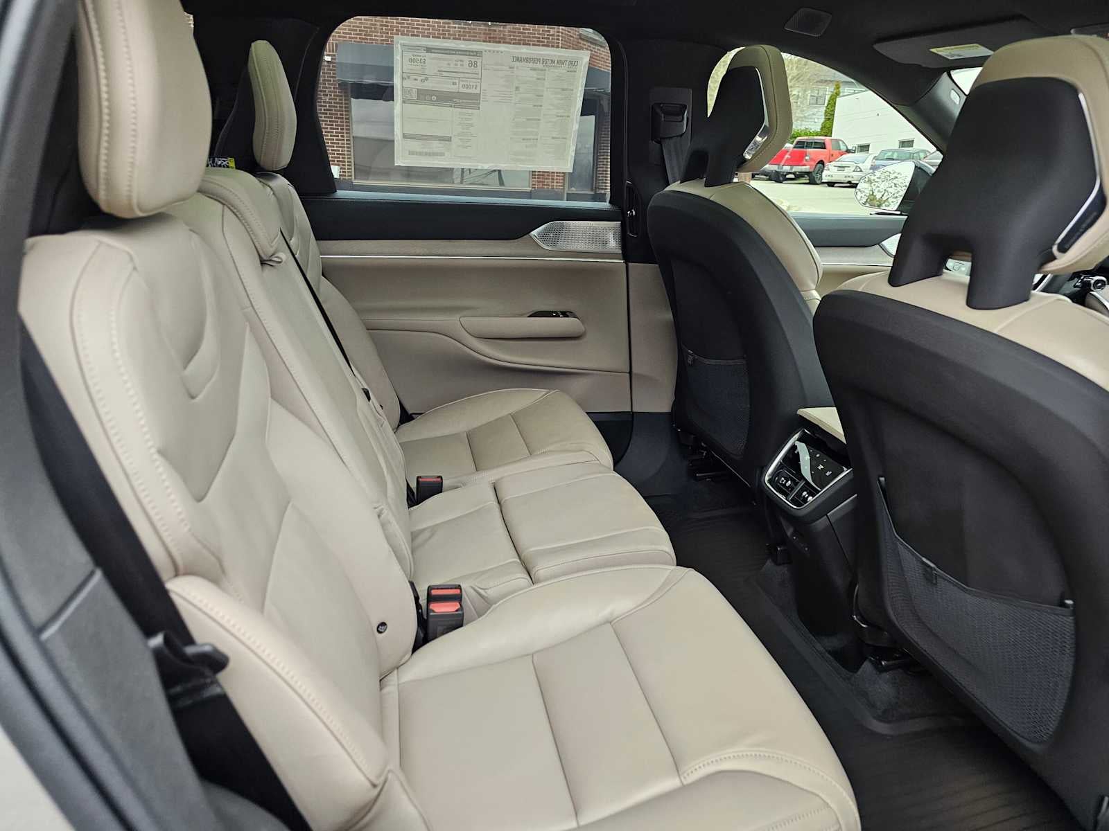 2026 Volvo EX90 Ultra