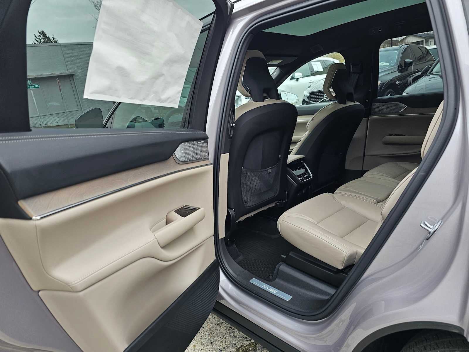 2026 Volvo EX90 Ultra
