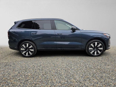 2026 Volvo EX90 Plus