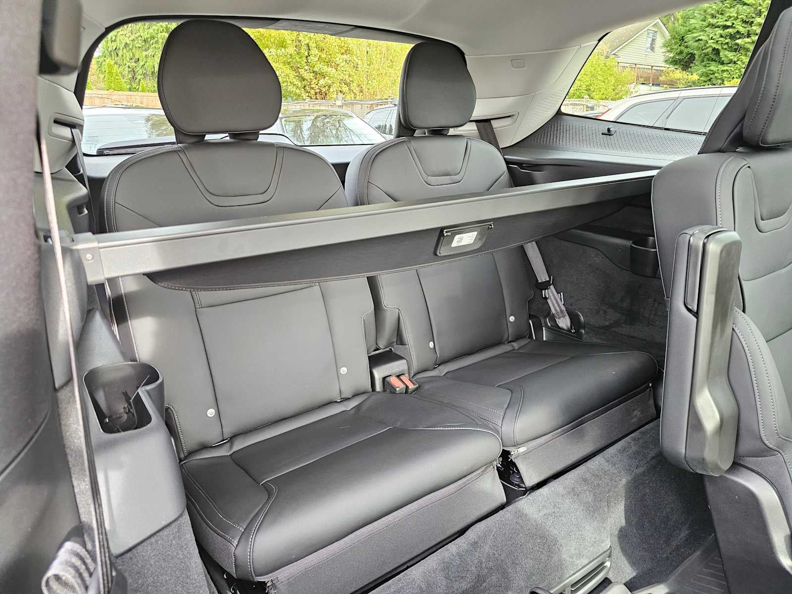 2025 Volvo EX90 Plus