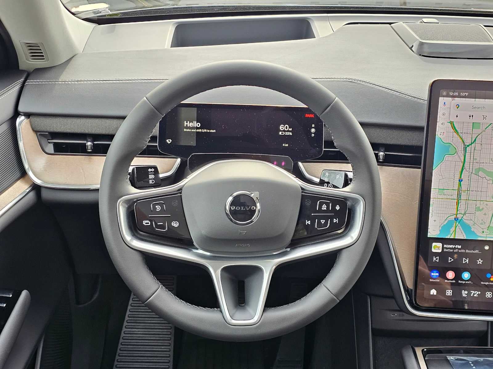 2025 Volvo EX90 Plus