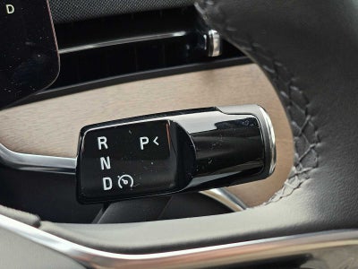 2025 Volvo EX90 Plus