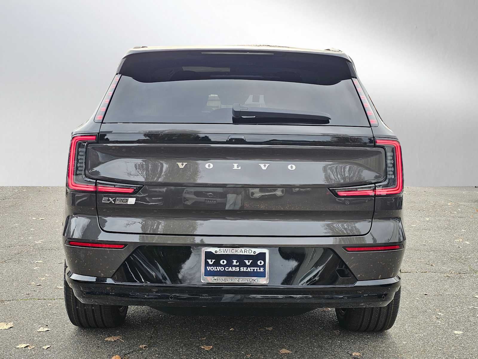 2025 Volvo EX90 Plus